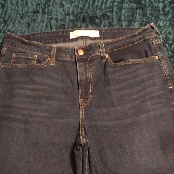Levi’s Mid rise boyfriend jeans - Picture 5 of 12